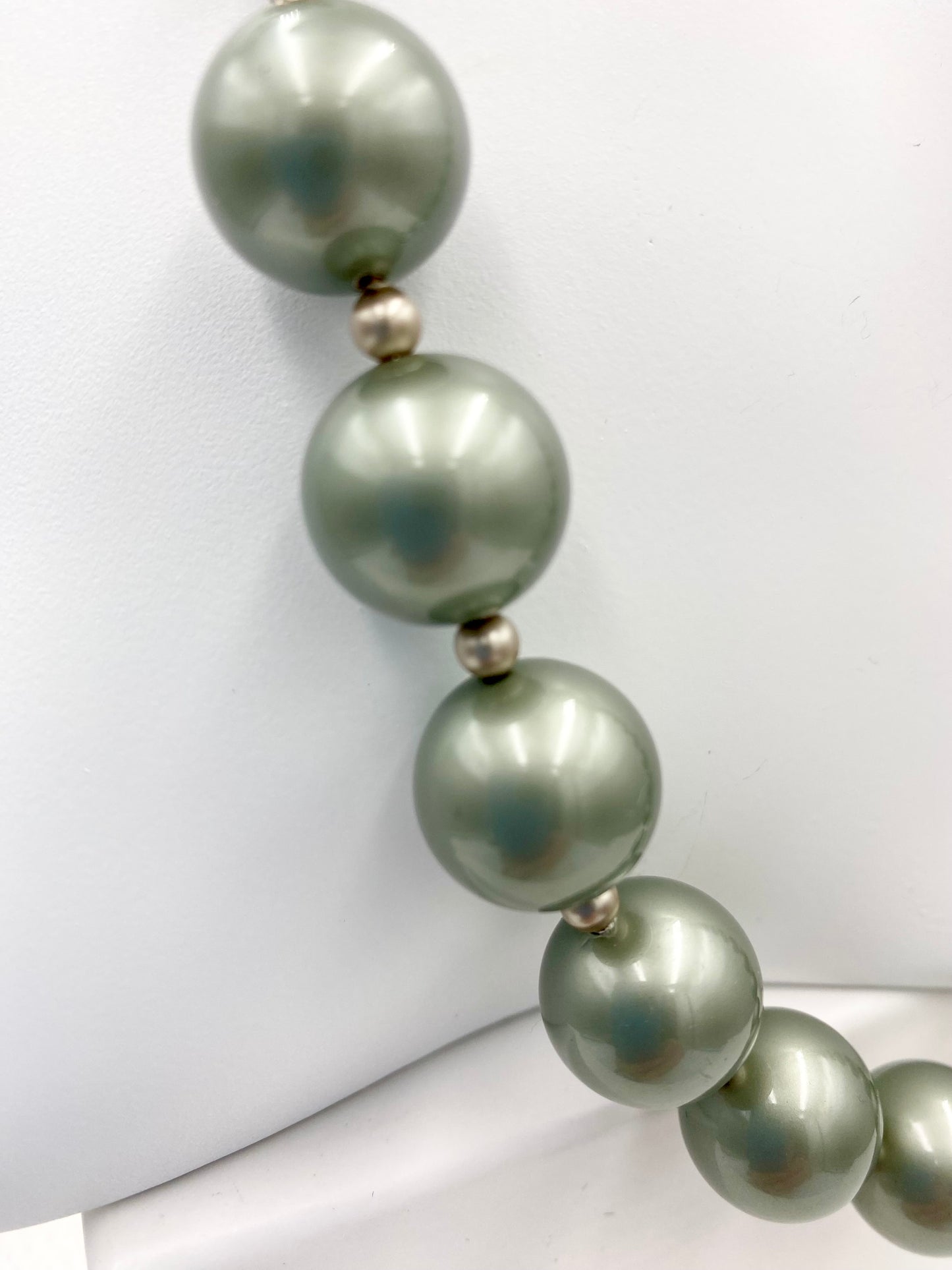 Collier maxi « Tilleul ».