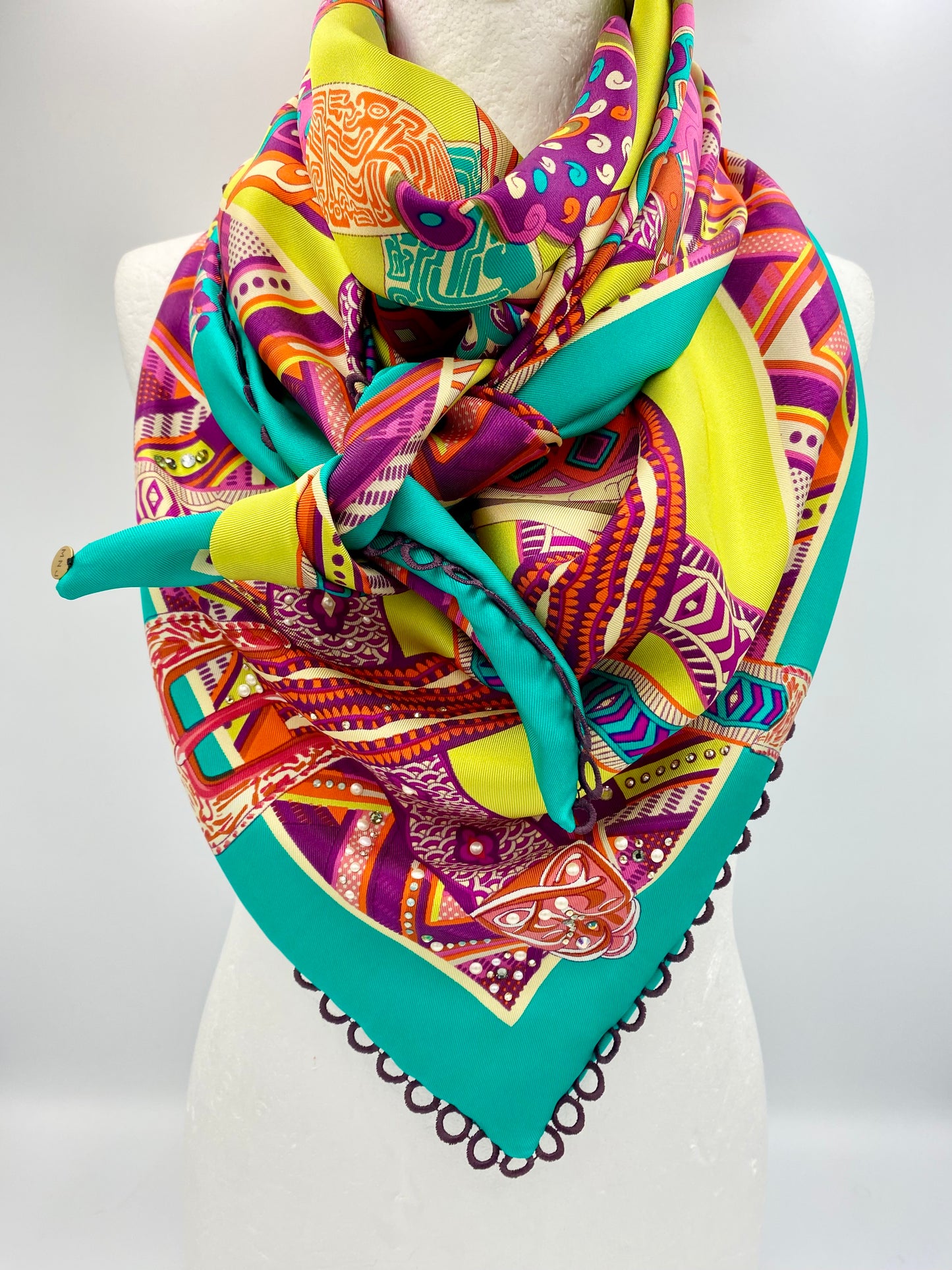 Foulard en soie « full » couleurs /01