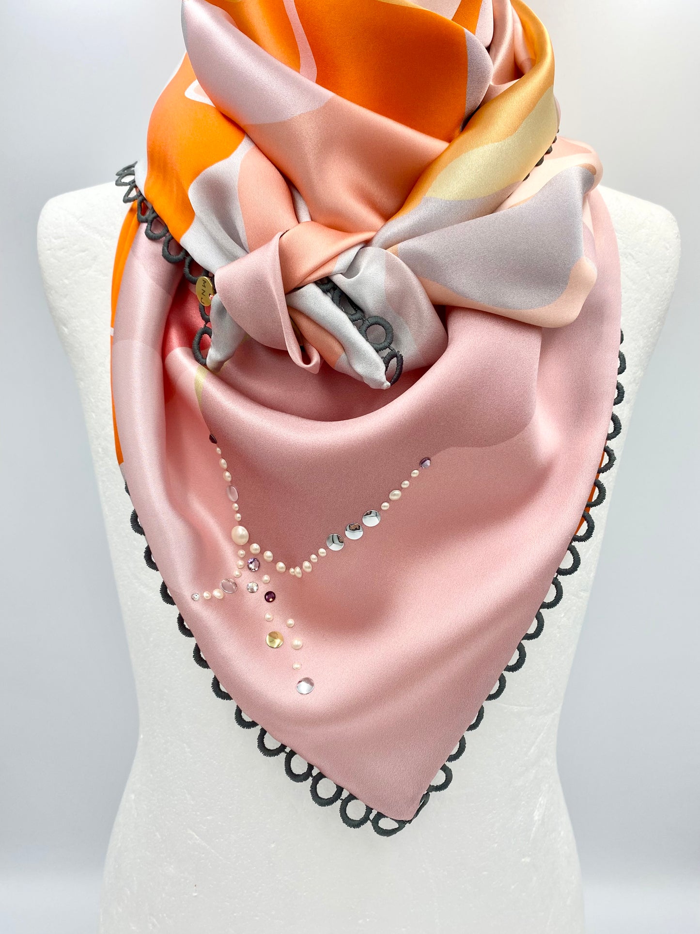 Foulard en soie rose/01