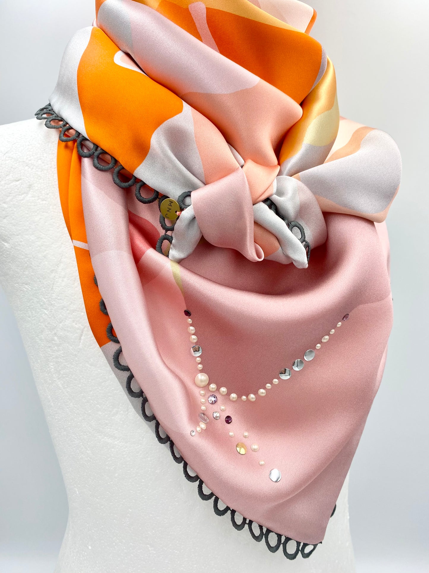 Foulard en soie rose/01