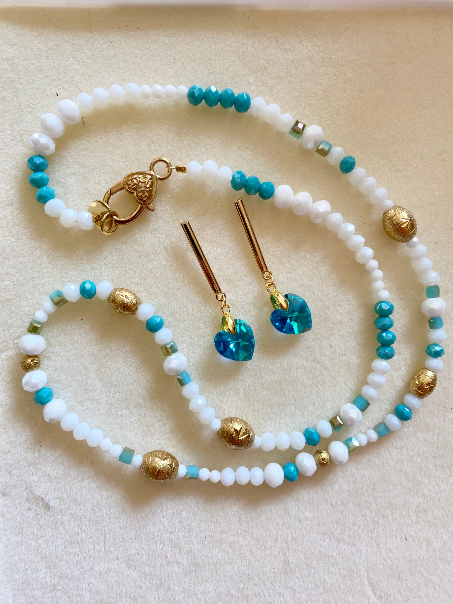Sautoir blanc/turquoise