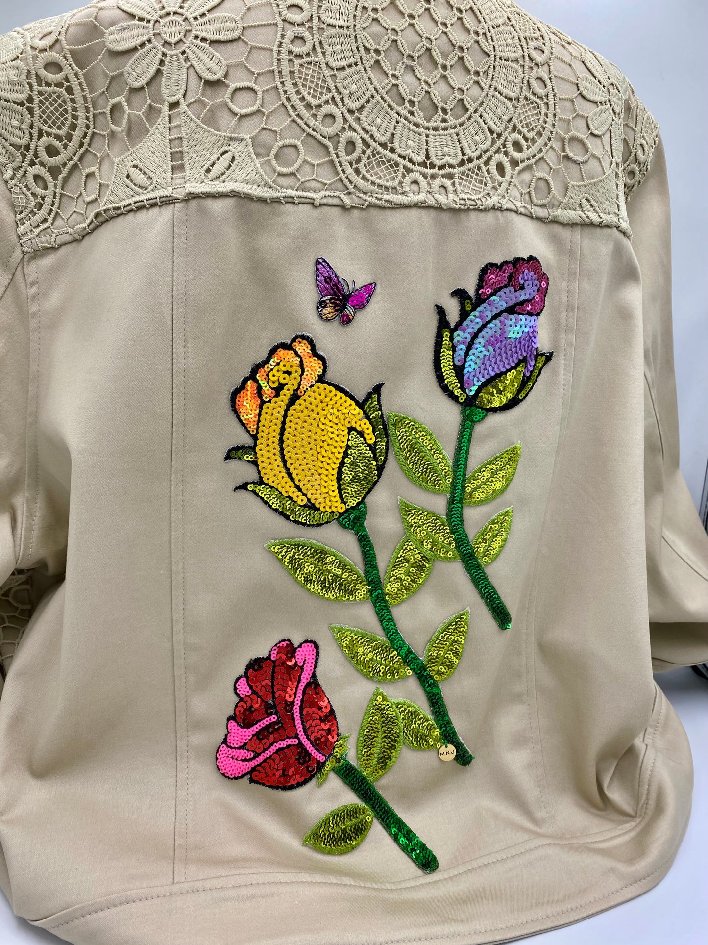 Veste papillons /tulipes