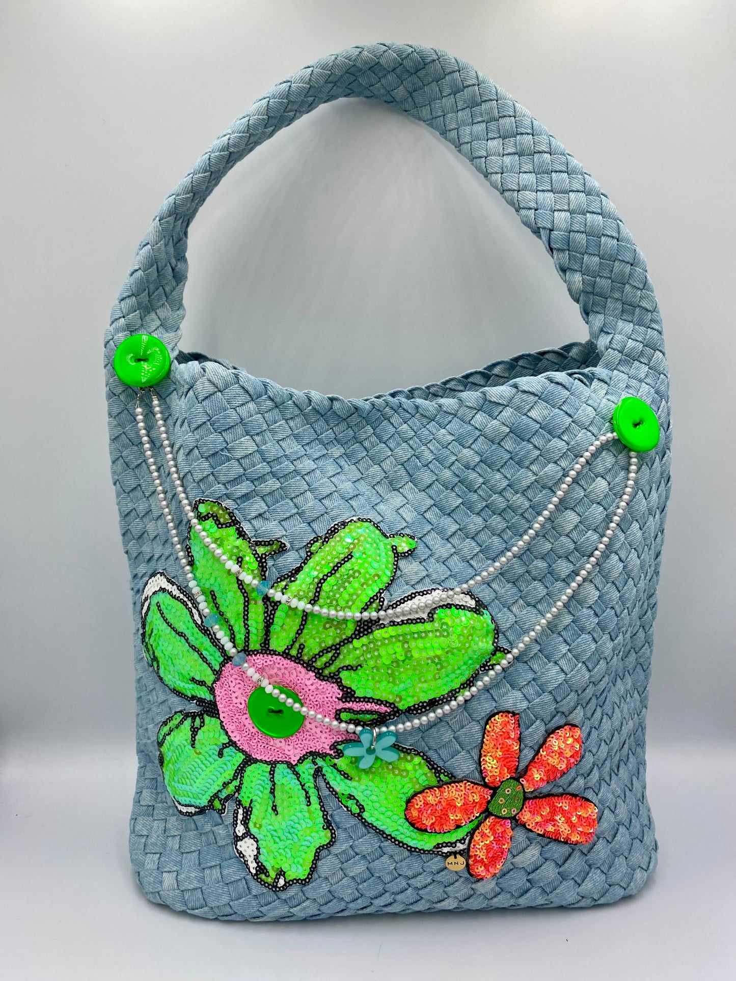 Sac Denim « marguerite verte fluo » chaînette .