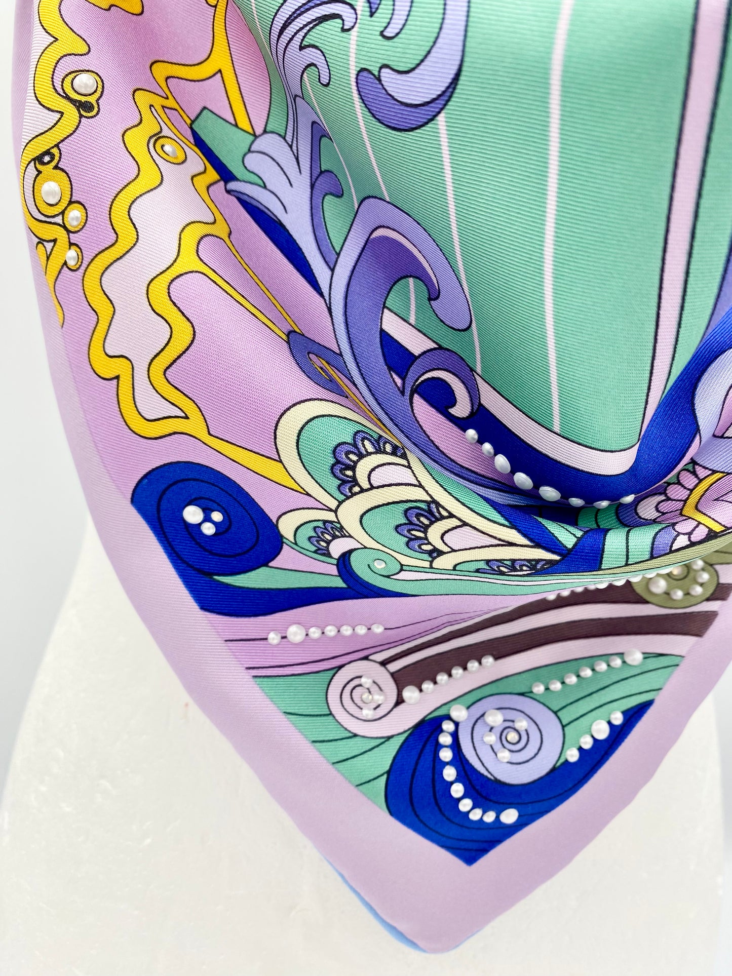 Foulard en soie « poissons »